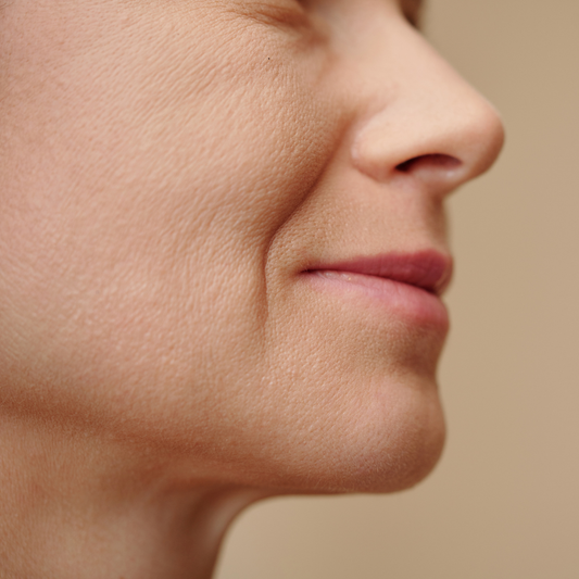 ほうれい線、あきらめないで！自宅でできる効果的なセルフケア完全ガイド